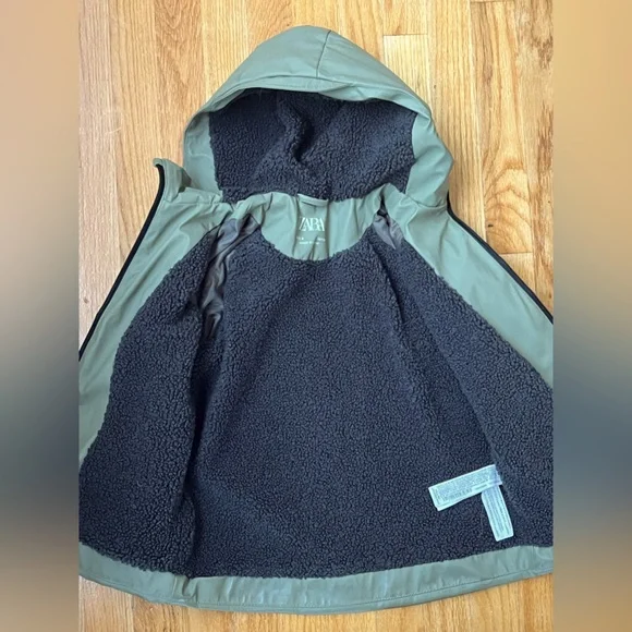 ZARA FAUX SHEARLING LINED RUBBERIZED RAINCOAT - Picture 2 of 4